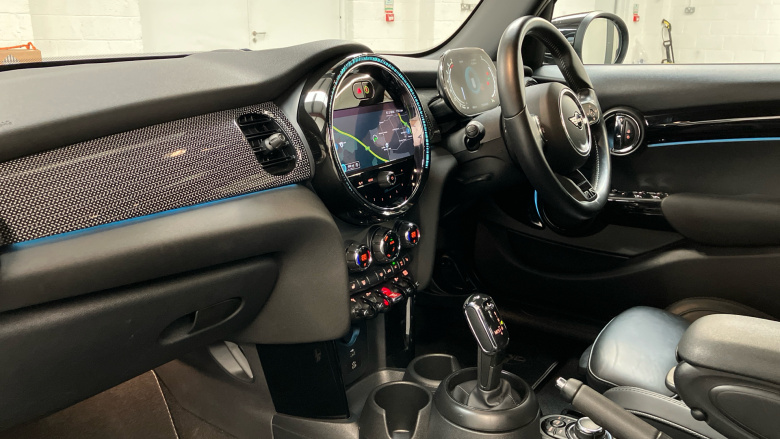 MINI Hatchback 1.5 Cooper Exclusive Premium Plus 5dr Auto Petrol Hatchback